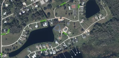 700 Cypress Ct, Sebring, FL 33876 photo 2