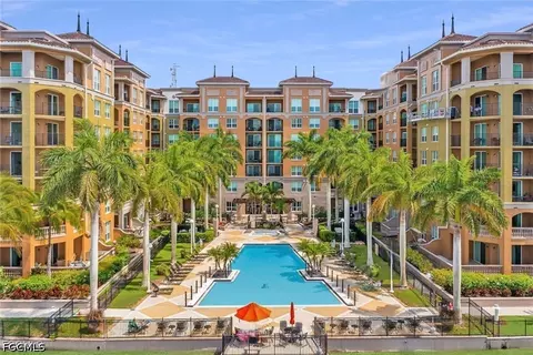 2825 Palm Beach Blvd #418, Fort Myers, FL 33916