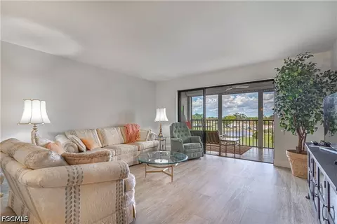 1781 Pebble Beach Dr #410, Fort Myers, FL 33907