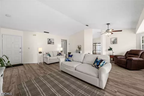 5631 Longleaf Dr, North Fort Myers, FL 33917