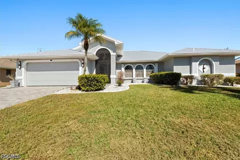 619 SE 22nd St, Cape Coral, FL 33990