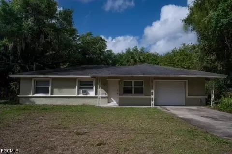820 Tarpon St, Fort Myers, FL 33916