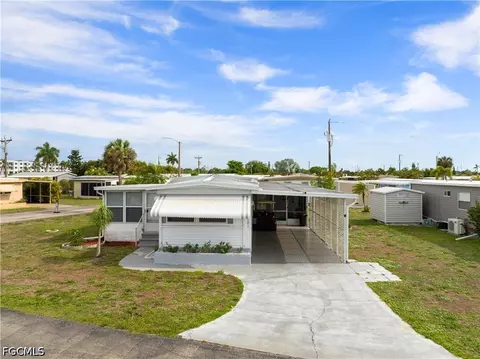3101 Venus Ln, North Fort Myers, FL 33903