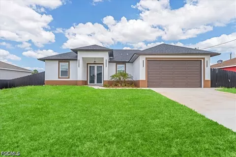 2914 23rd St SW, Lehigh Acres, FL 33976