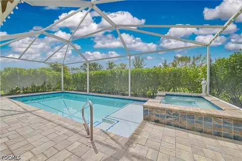 3273 Apple Blossom Dr, Alva, FL 33920