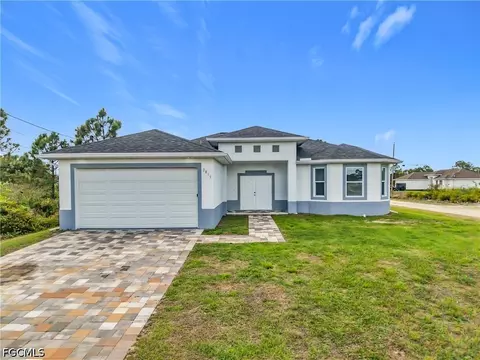 2815 Karen Ave N, Lehigh Acres, FL 33971