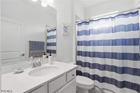 Bath - 2621 Vine Ave, Naples, FL 34120 photo 1 of 2