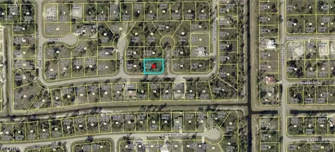 820 Tuba Ct, Lehigh Acres, FL 33974