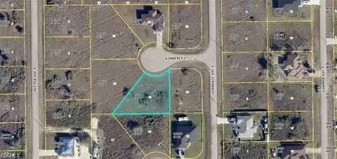 510 Kimberly Ct, Lehigh Acres, FL 33974