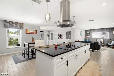 2124 Saint Croix Ave, Fort Myers, FL 33905