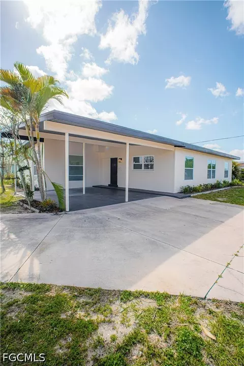 2144 Harbor Blvd, Port Charlotte, FL 33952