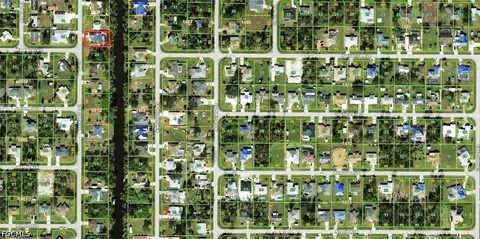 319 Kensington St, Port Charlotte, FL 33954