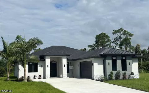 1819 Hines Ave, Lehigh Acres, FL 33972