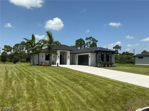 1819 Hines Ave, Lehigh Acres, FL 33972