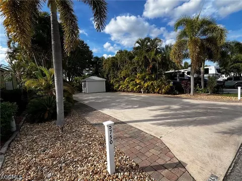 5750 Burrwood Ct, Fort Myers, FL 33905