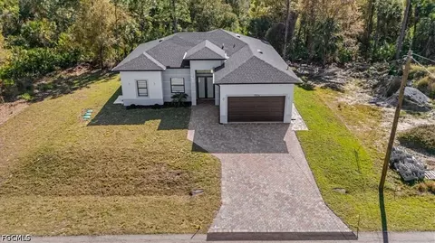 View/Area - 1504 E 6th St, Lehigh Acres, FL 33972 photo 2 of 5