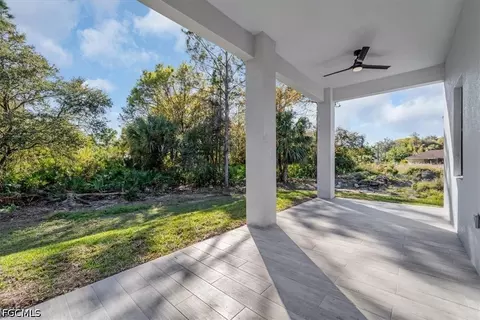 Exterior - 1504 E 6th St, Lehigh Acres, FL 33972 photo 4 of 4