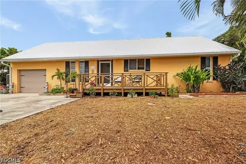 16353 Buccaneer St, Bokeelia, FL 33922