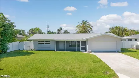 150 SW 48th Ter, Cape Coral, FL 33914