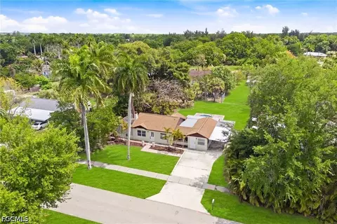 363 New York Dr, Fort Myers, FL 33905