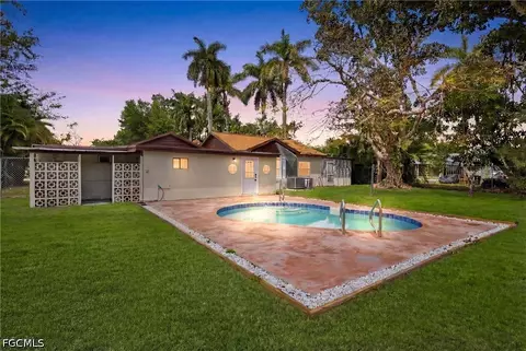 363 New York Dr, Fort Myers, FL 33905