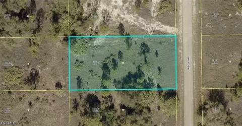 1913 Wells Ave, Lehigh Acres, FL 33972