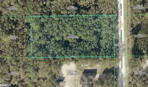 8223 Chimney Rock Dr, Webster, FL 33597
