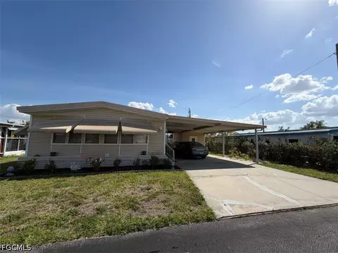 3104 Indian Village Ln, North Fort Myers, FL 33917