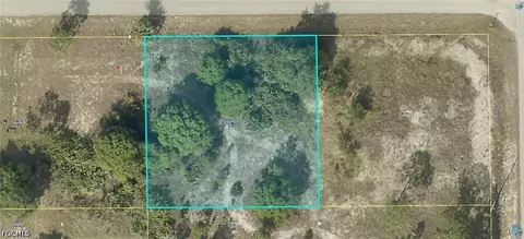 3304 E 11th St, Lehigh Acres, FL 33972