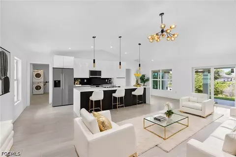 1414 NE 21st Ave, Cape Coral, FL 33909