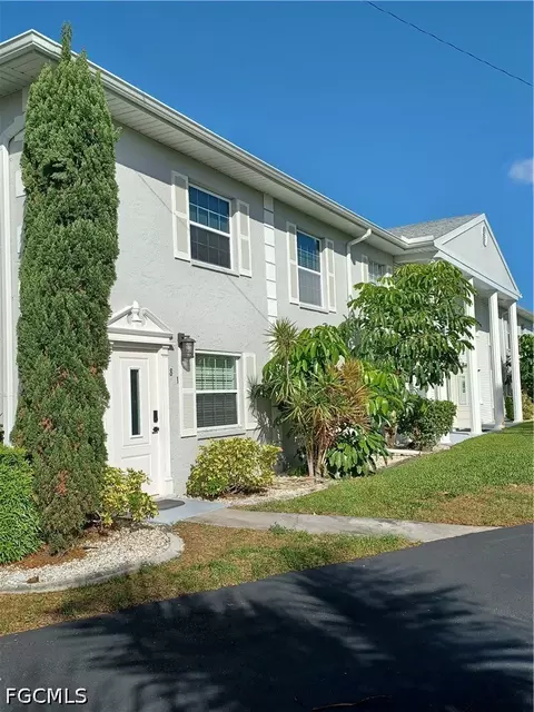 7086 Nantucket Cir #1, North Fort Myers, FL 33917