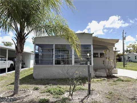 661 Coral Ln, North Fort Myers, FL 33917