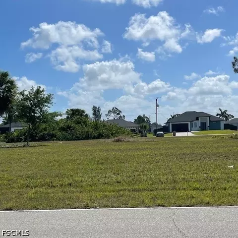 3113 3115 Santa Barbara Blvd N, Cape Coral, FL 33993