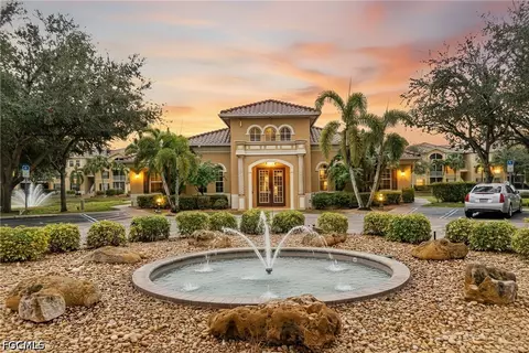 4121 Residence Dr #303, Fort Myers, FL 33901