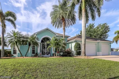 1702 NW 2nd Ter, Cape Coral, FL 33993