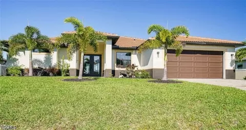 1806 SW 23rd Ct, Cape Coral, FL 33991