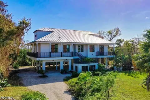 1428 Albatross Rd, Sanibel, FL 33957