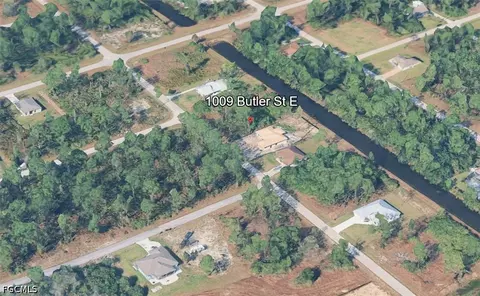 1009 Butler St E, Lehigh Acres, FL 33974