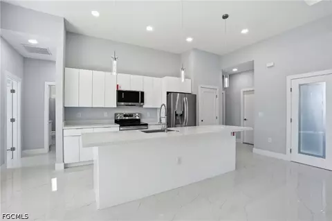 431 Palmyra Ave, Lehigh Acres, FL 33974