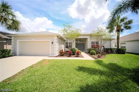 12765 Aston Oaks Dr, Fort Myers, FL 33912