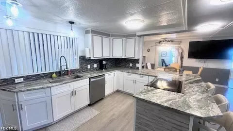 5512 Salem Ln, North Fort Myers, FL 33917
