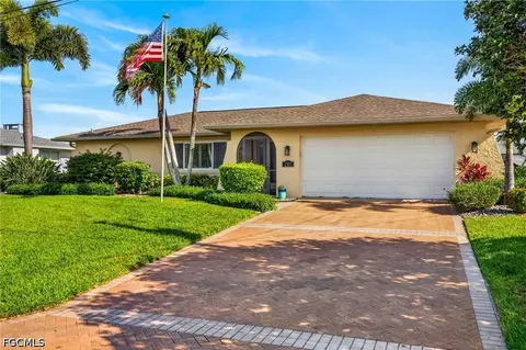 1305 SE 14th St, Cape Coral, FL 33990