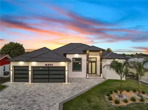 4211 SE 1st Ave, Cape Coral, FL 33904