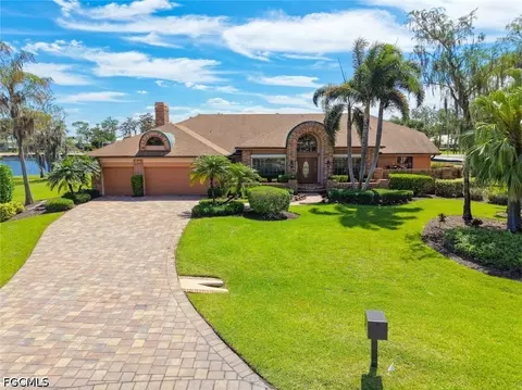 15729 Carberry Ct, Fort Myers, FL 33912