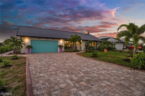 3638 Pinetree Dr, Saint James City, FL 33956