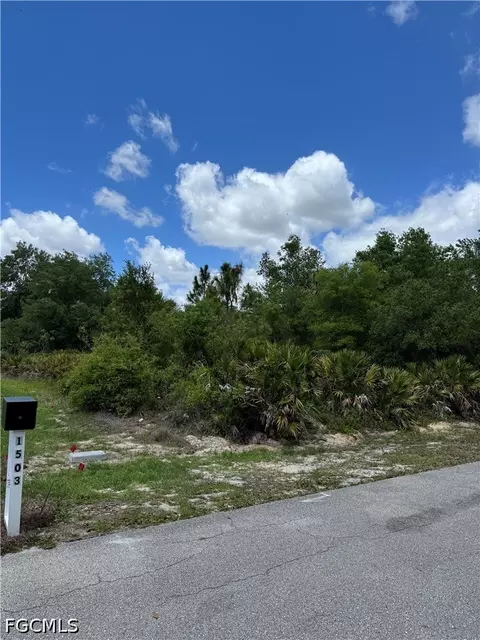 1505 Euclid Ave, Lehigh Acres, FL 33972