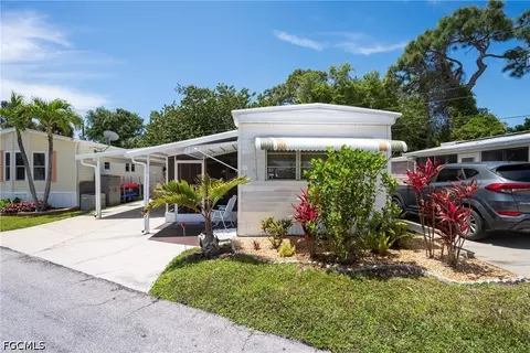 20660 River Dr, Estero, FL 33928