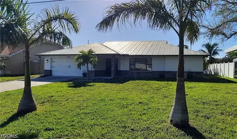 3502 SE 16th Pl, Cape Coral, FL 33904