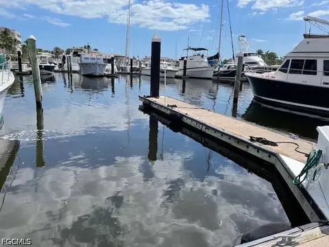 38 Ft Boat Slip At Gulf Harbour H-18, Fort Myers, FL 33908