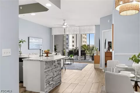 470 Launch Cir #V503, Naples, FL 34108